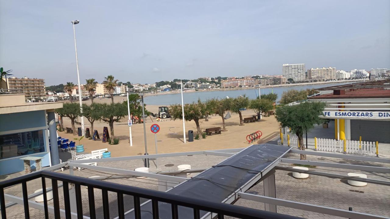 L' EscalaEl Balcon De Riells公寓 外观 照片